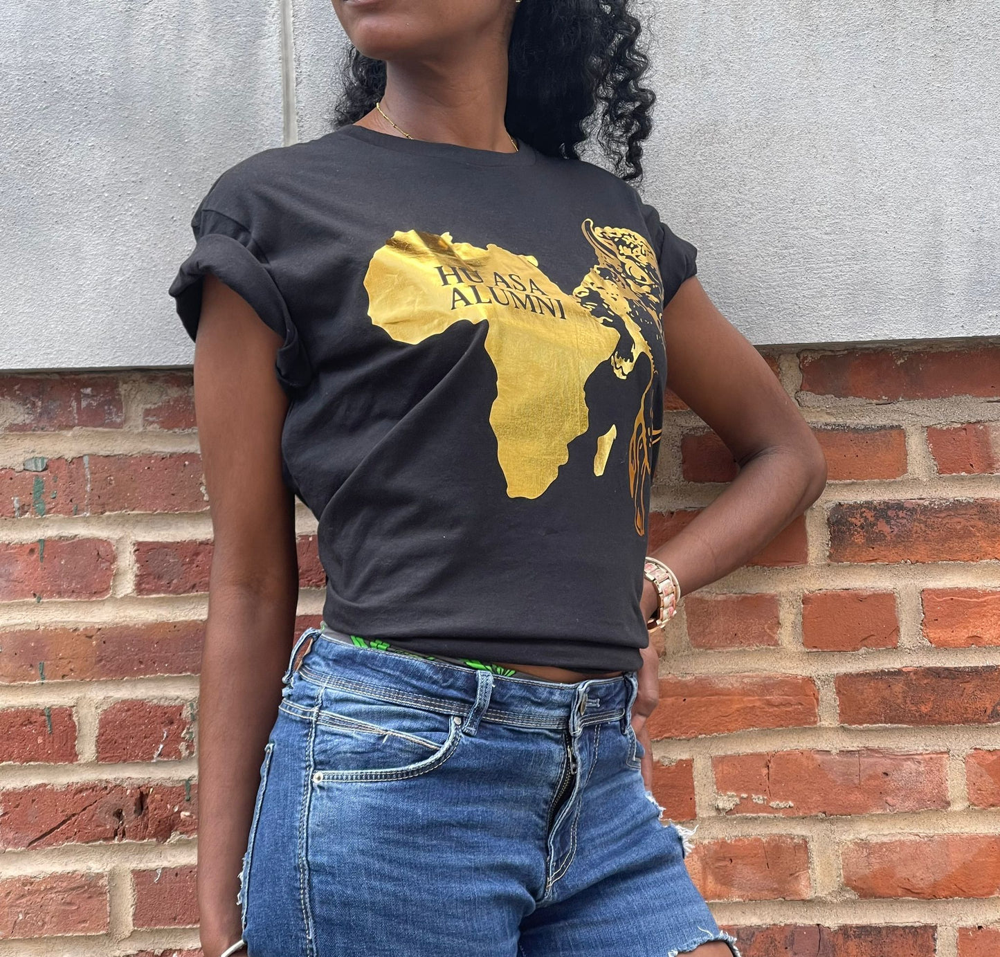 Black and Gold Short Sleve T-Shirt